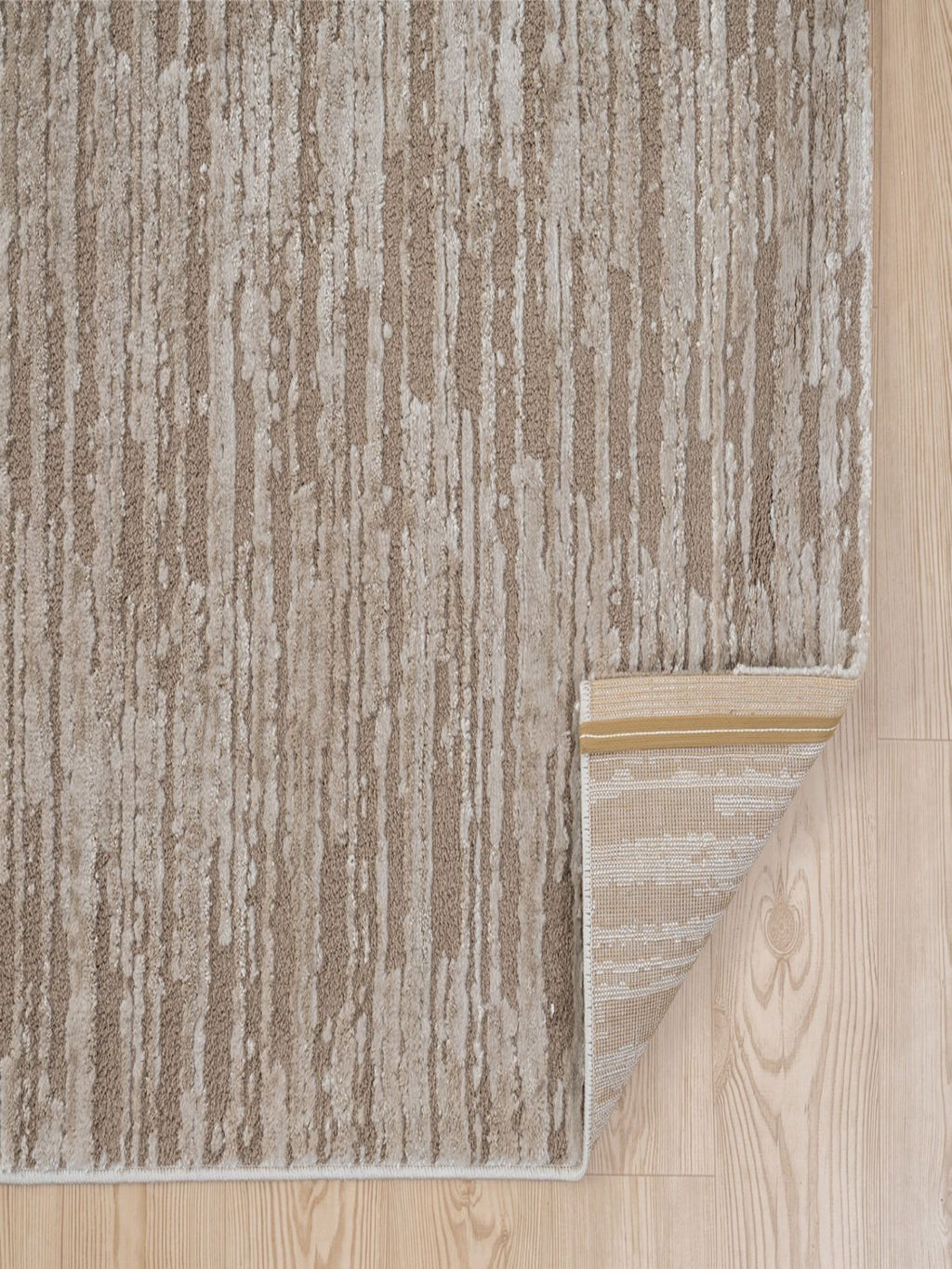 Liva – Vloerkleed in Taupe